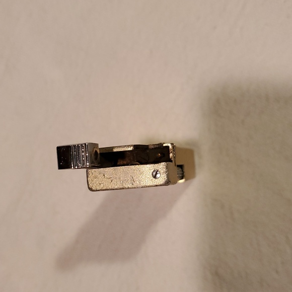 Vintage 70's Dunhill Gold Plated Rollagas Lighter with Pipe Engraved Design - Picture 6 of 6